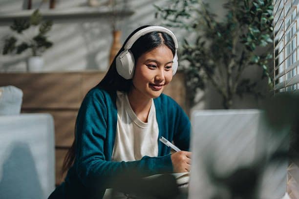 How Voice Technology Is Reshaping Content Consumption on the Web